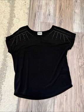 Vocal Black Women's Short Sleeve Top with Studded Shoulders